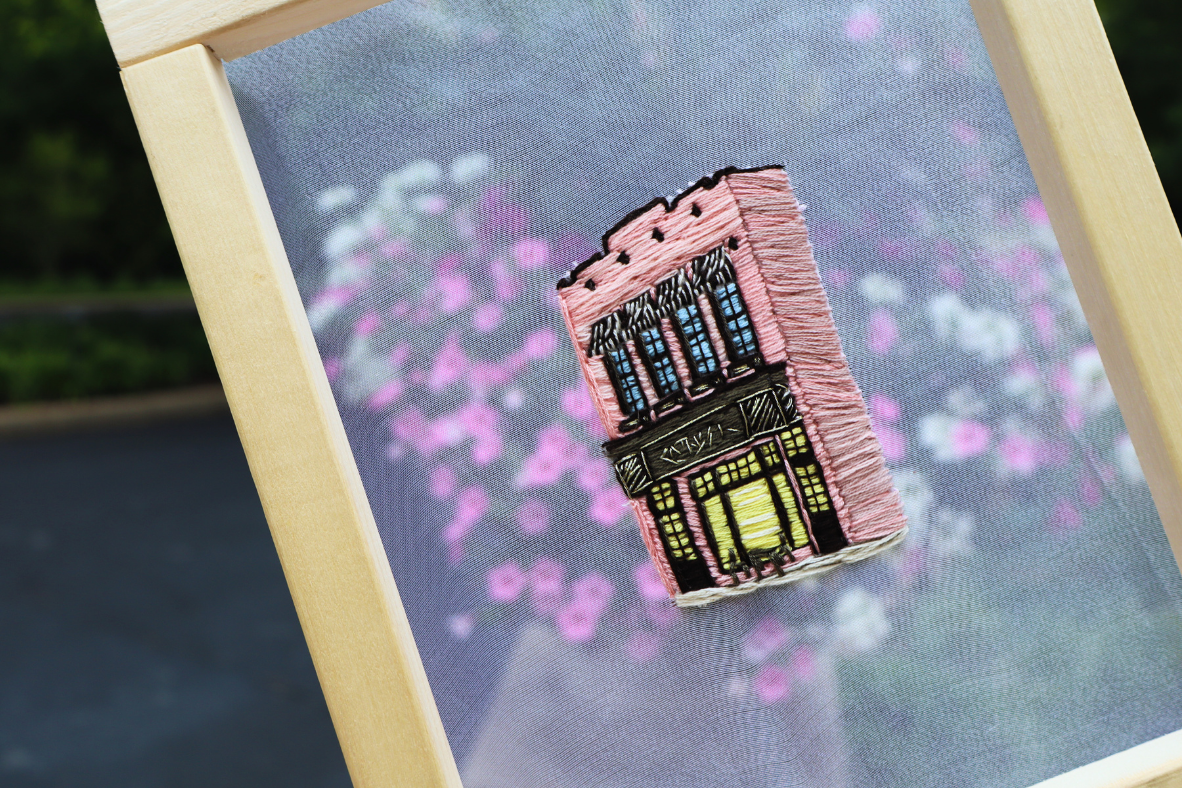 floating embroidery art | aglamesis | hand-stitched